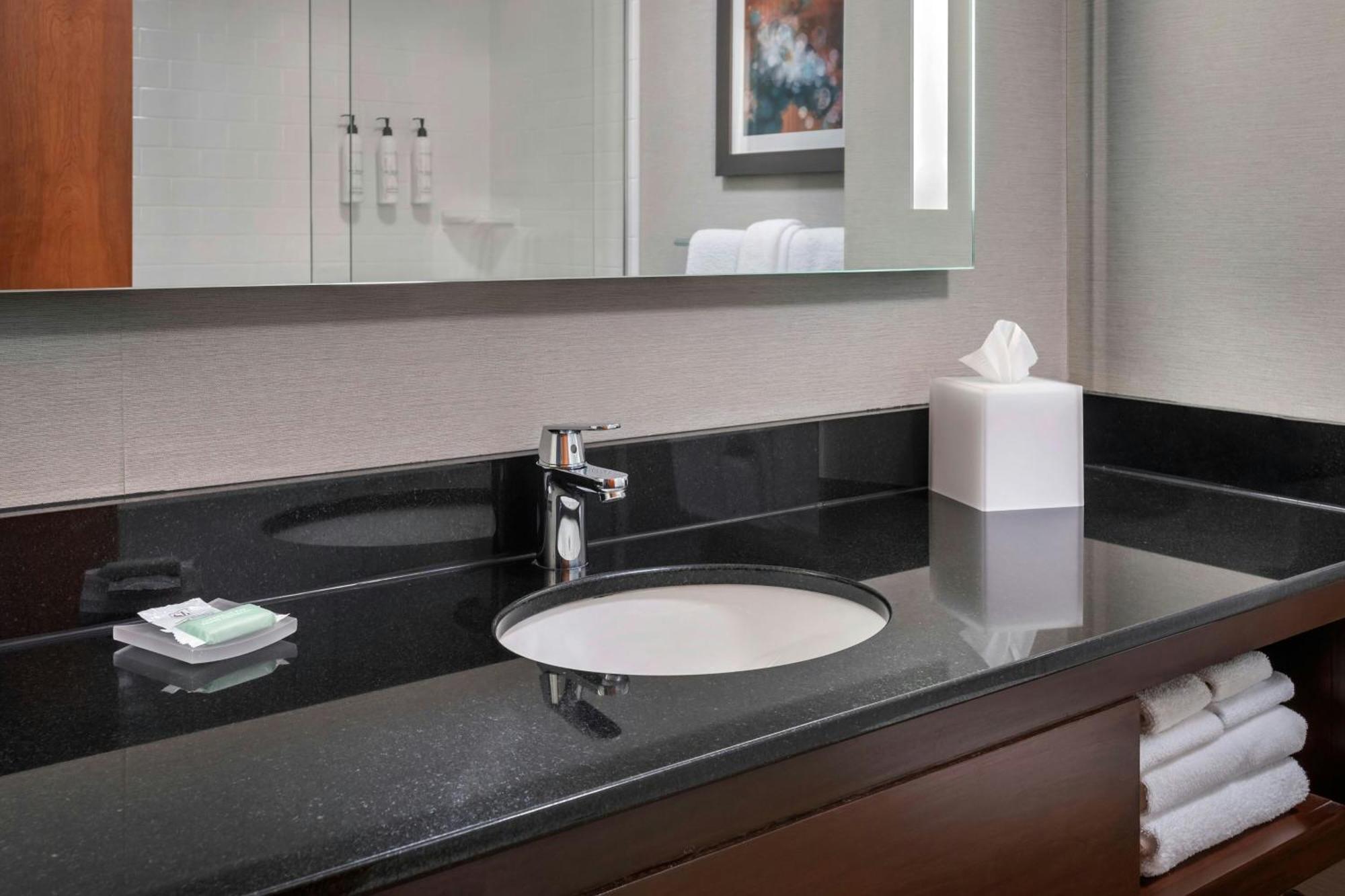 Hotel Fairfield & By Marriott Lenox/berkshires Great Barrington