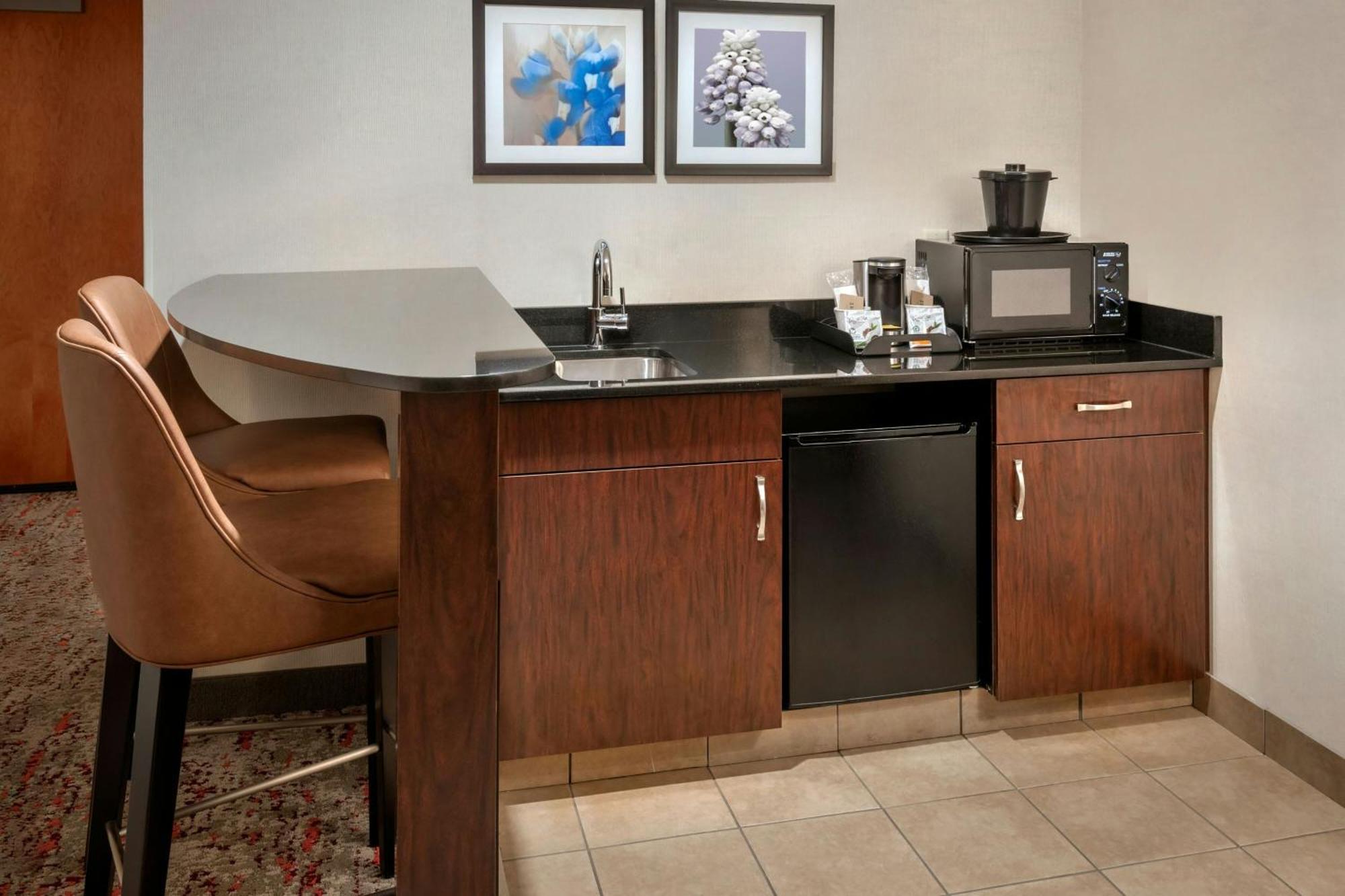 Hotel Fairfield & By Marriott Lenox/berkshires 3*