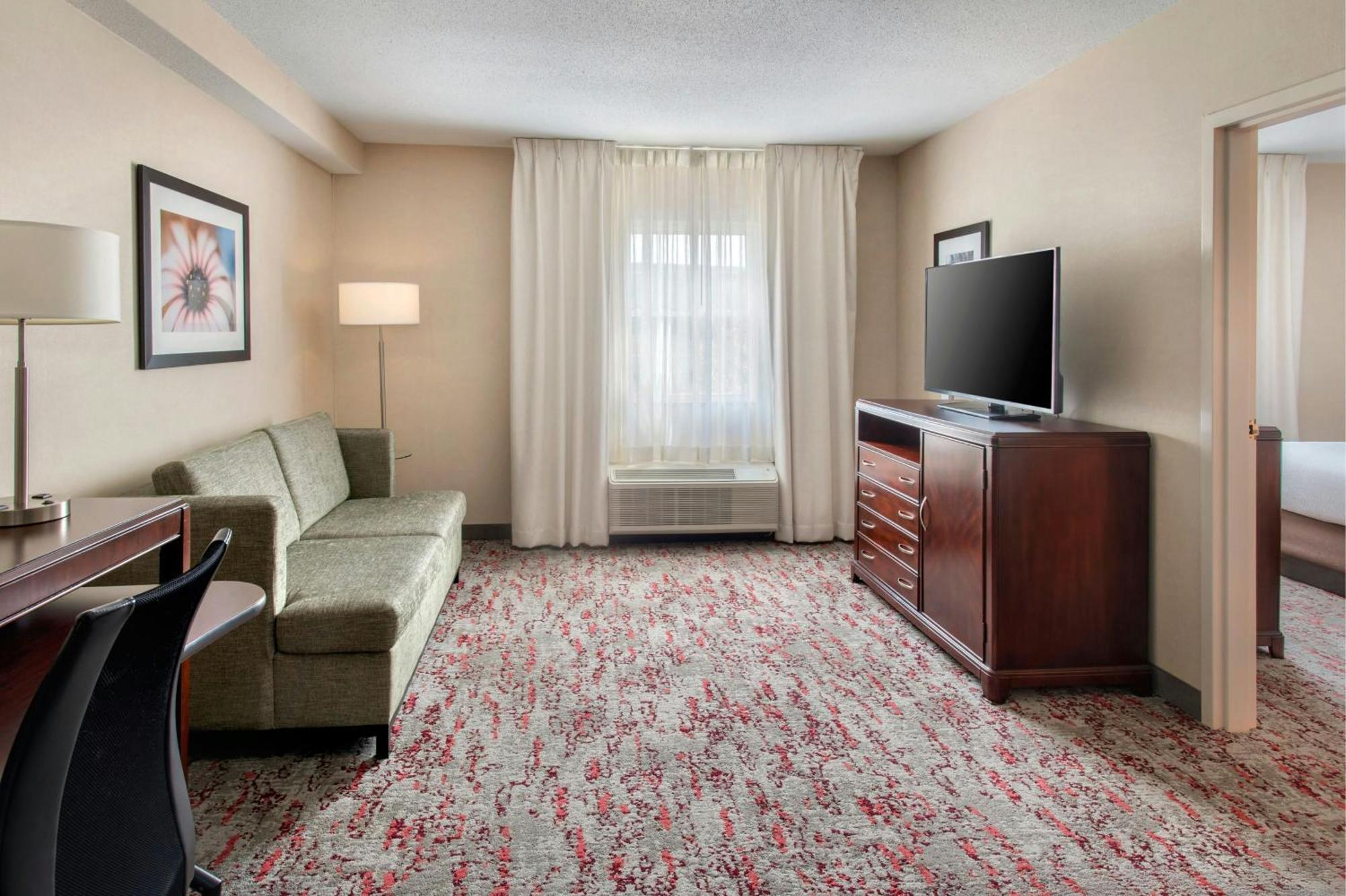 Fairfield & By Marriott Lenox/berkshires 3*
