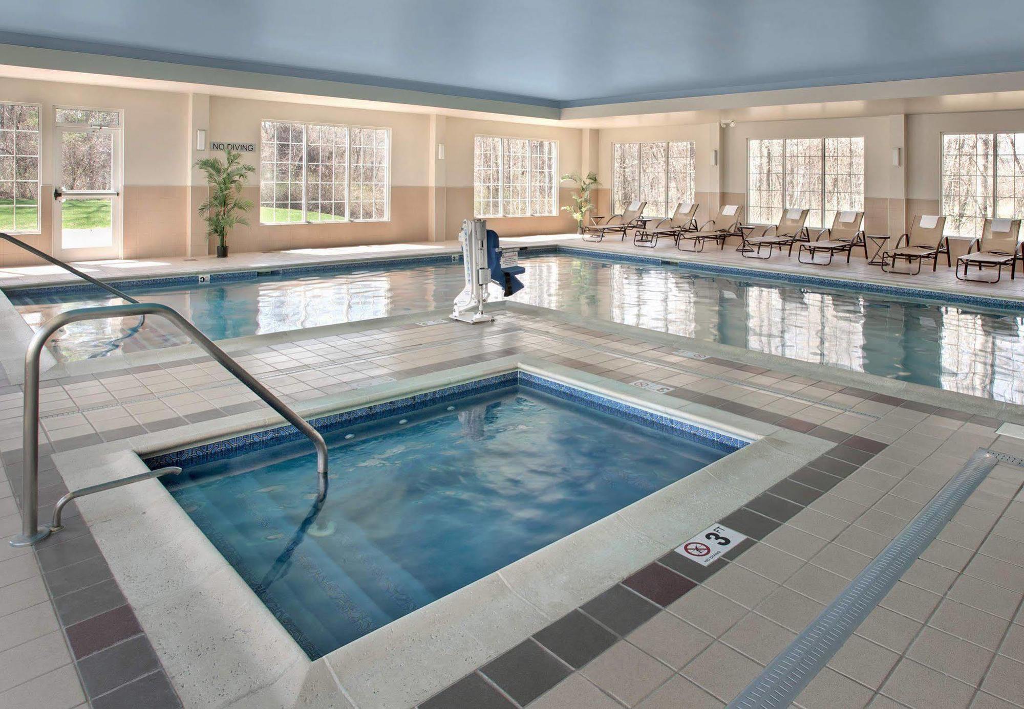 Fairfield & By Marriott Lenox/berkshires 3* Great Barrington